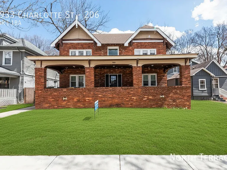 3933 Charlotte St #206 — Photo 16