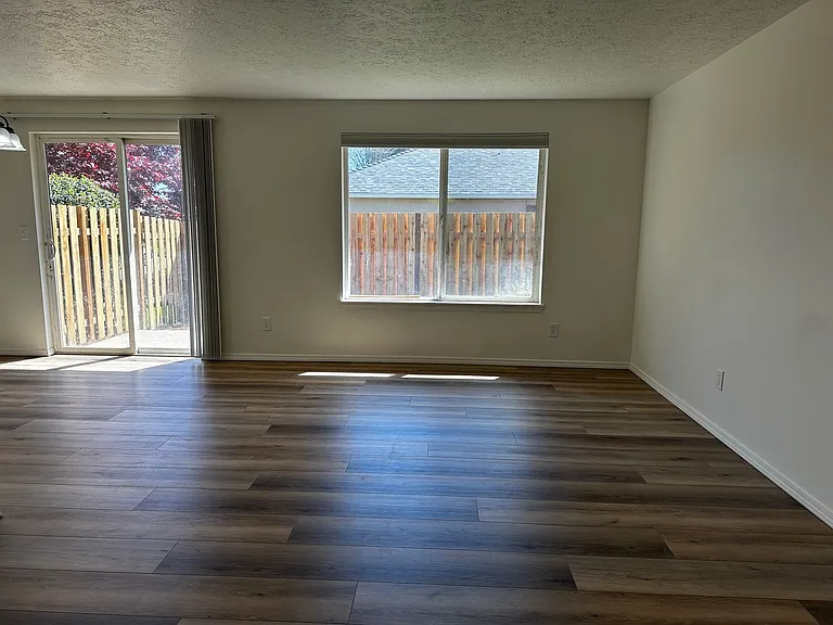 Recently Renovated Two Bedroom Two Bath Duplex — Photo 5