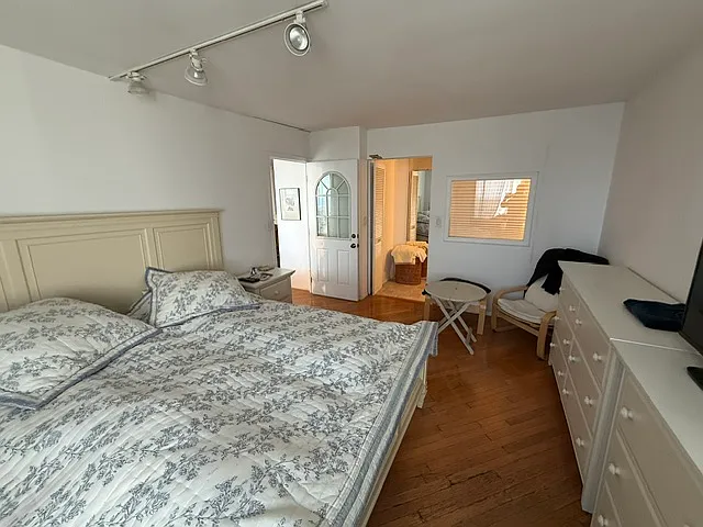 770 Anderson Ave — Photo 16
