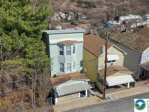 63 S Nescopec St, Tamaqua, PA 18252