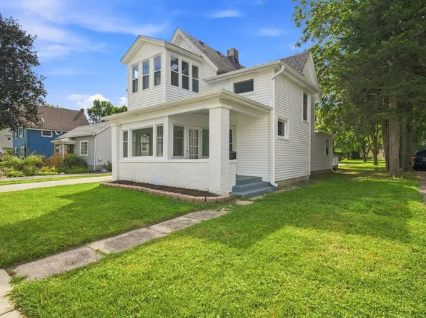 428 E Wilson St, Batavia, IL 60510