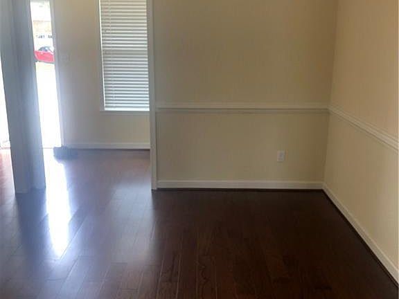4th image of 5552 Crown Grant Way