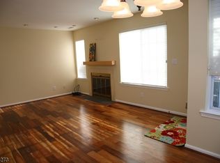 9 Morgan Ct, Bedminster, NJ 07921