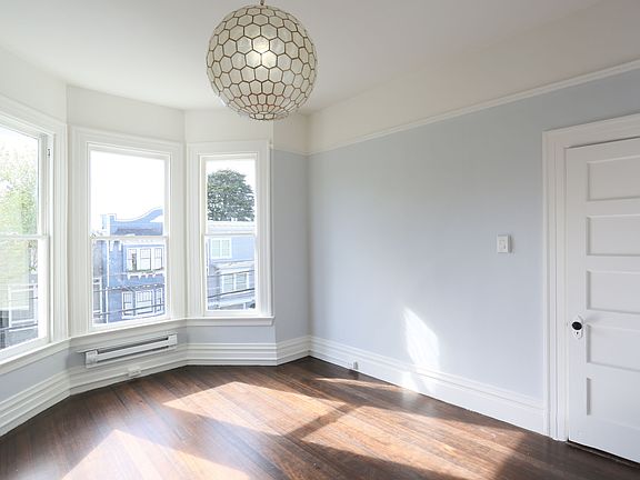 4th image of 144 10th Ave #144