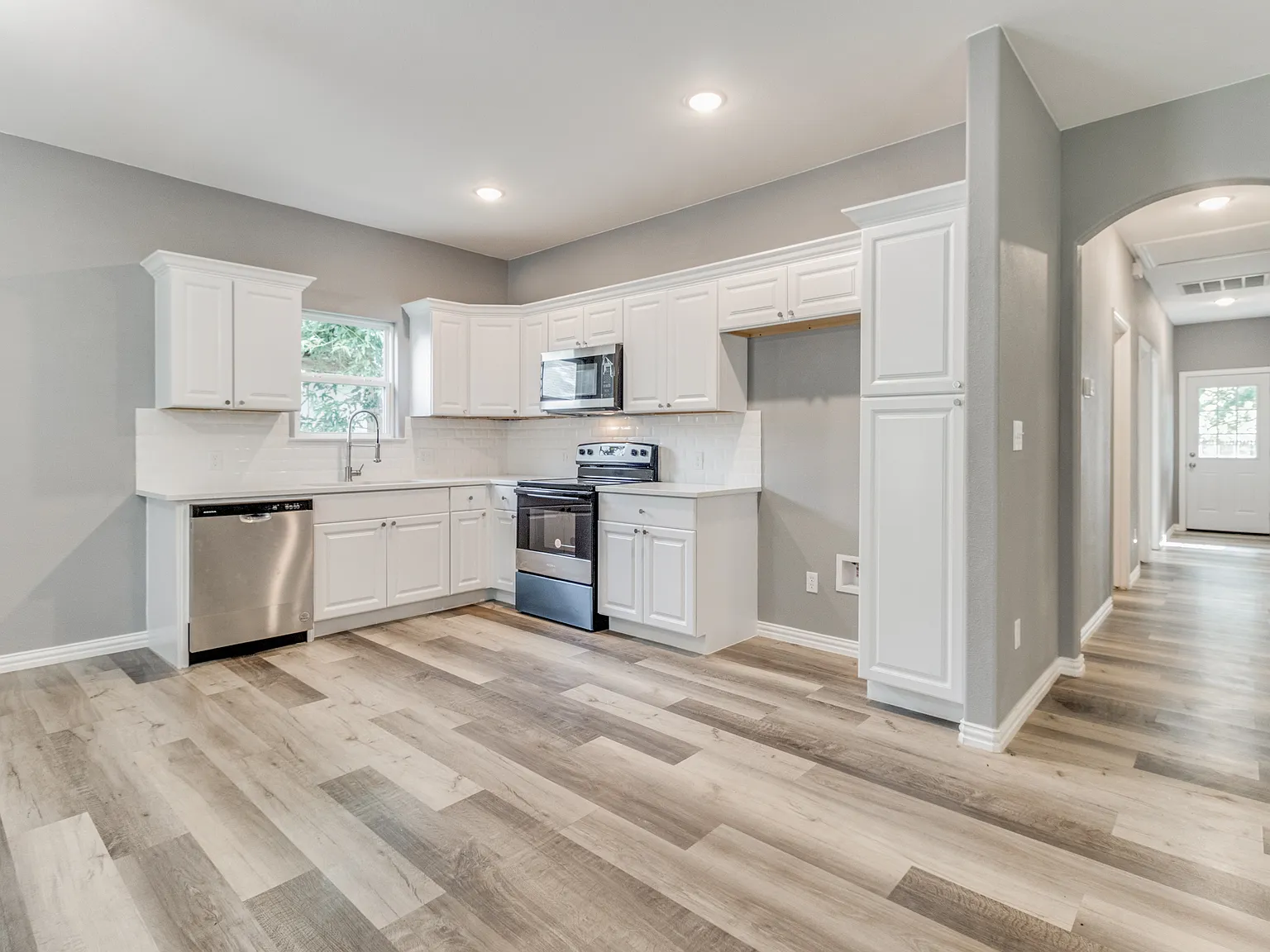 3 bed, 1263 sqft, $1,595 — Photo 4