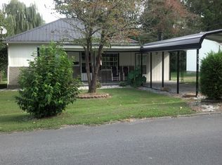 250 2nd St W, Oneida, TN 37841