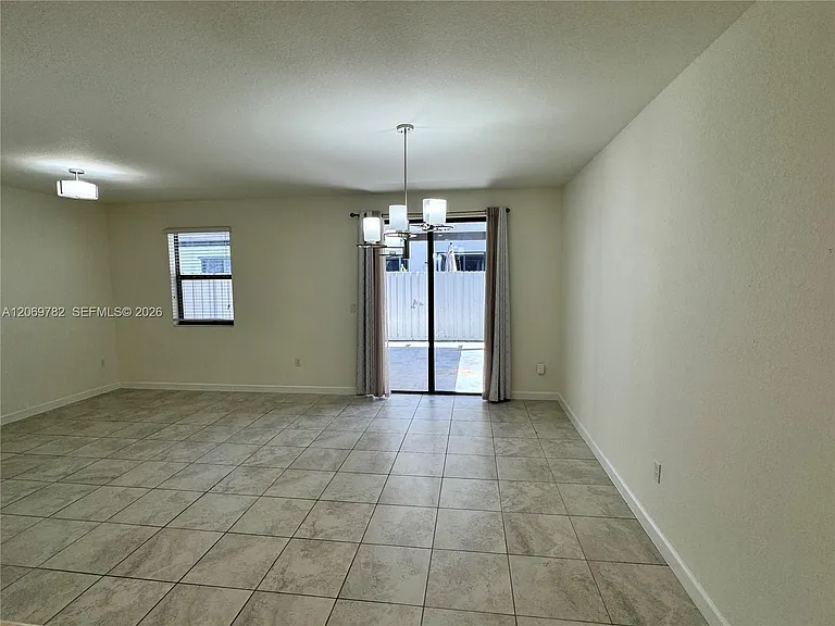 11424 SW 252nd St — Photo 11