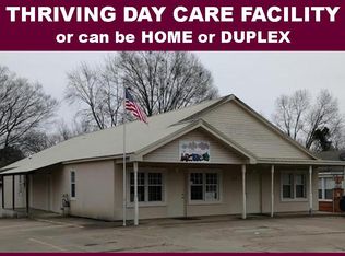 612 Oak St, Morrilton, AR 72110