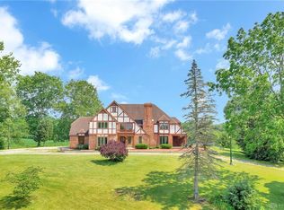 2076 Stevenson Rd, Xenia, OH 45385