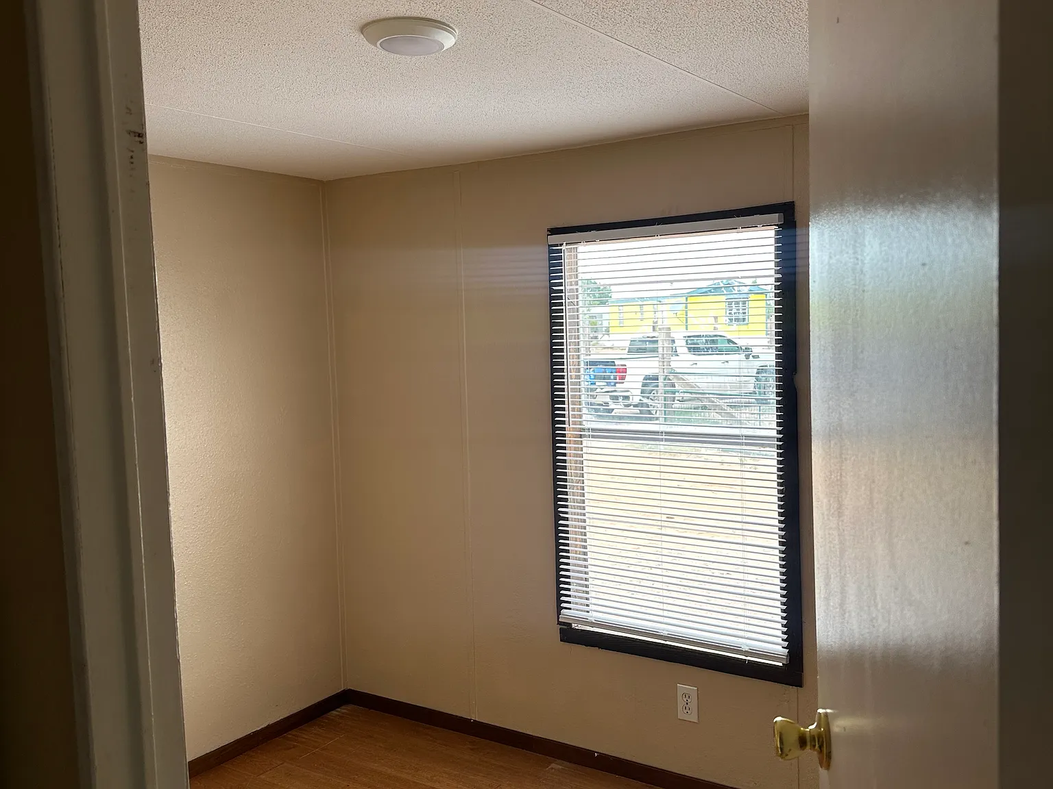 2 bed, 728 sqft, $900 — Photo 4