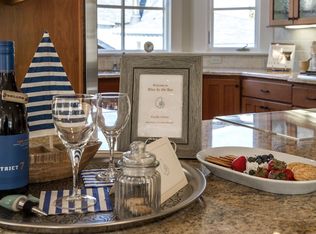 222 5th St, Pacific Grove, CA 93950