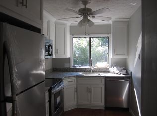 126 Fernbanks Ct, Athens, GA