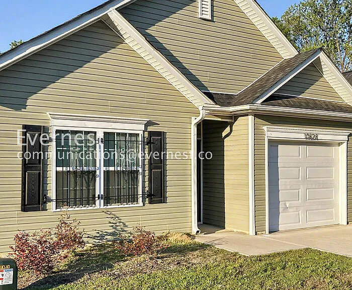 10828 Mount Holly Rd — Photo 2