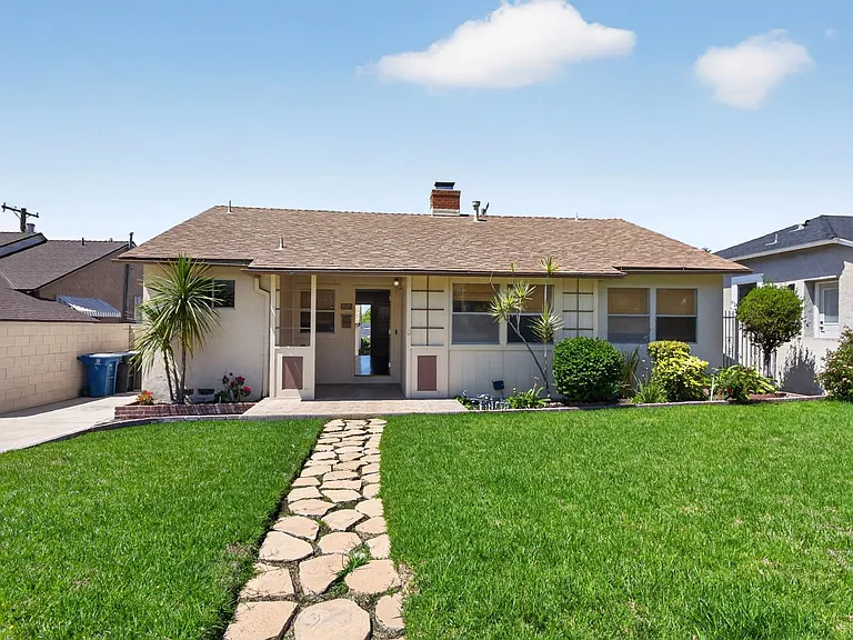 2025 Jolley Dr — Photo 2