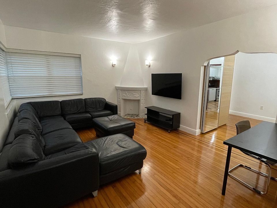 1st image of 2903 Sheridan Ave #G