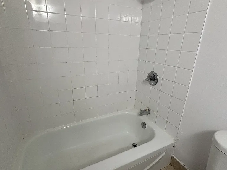 263 Maclaren St #902 — Photo 7