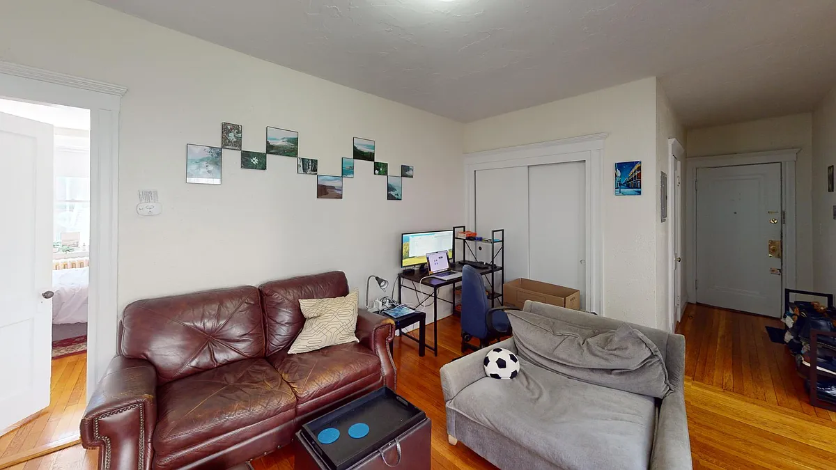 Building Photo - 1165 Boylston St #7