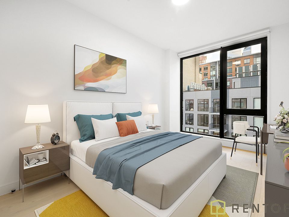 1st image of 554 W 46th St #926