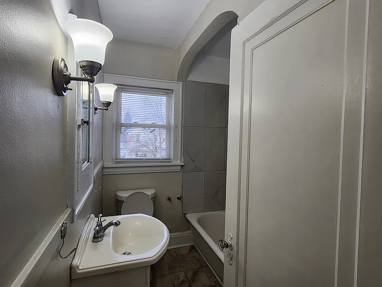 529 E Cuyahoga Falls Ave #3 — Photo 6