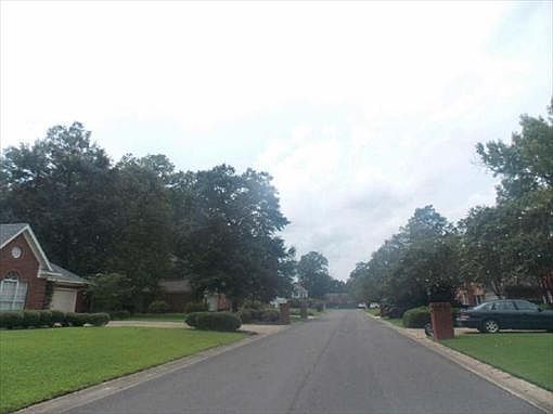 2nd image of 128 Hunnington Dr