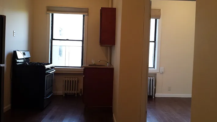 Rented by Camhi NYC Realty Inc | media 18