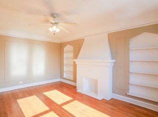 2242 W Farwell Ave #2A, Chicago, IL 60645