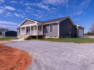 1846 Plank Rd, South Hill, VA 23970