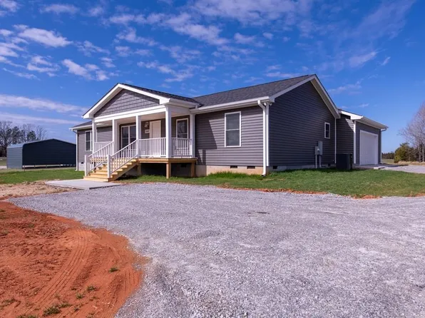 1846 Plank Rd, South Hill, VA 23970