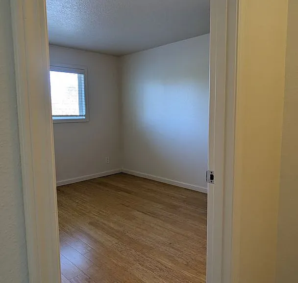 4102-4128 SE Cesar E Chavez Blvd — Photo 43
