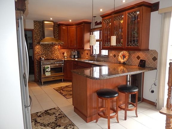 High-end dual fuel range