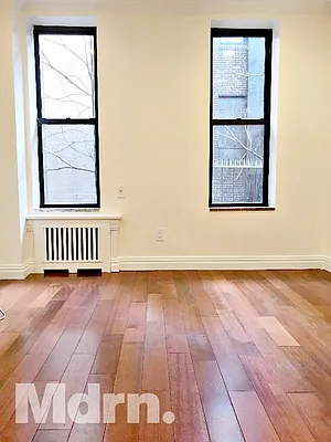 Rented by Mdrn Residential | media 10