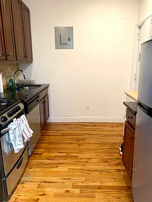 Rented by Corcoran | media 18