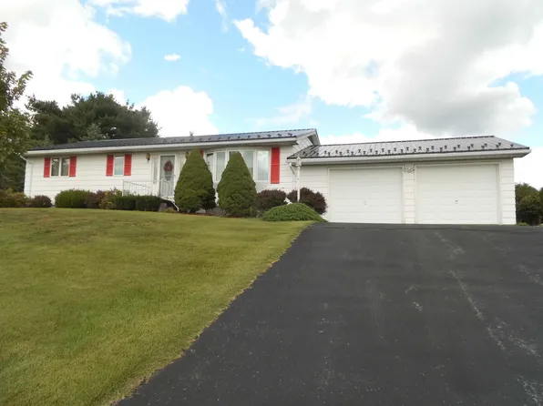 78 Russell Dr, Brockway, PA 15824