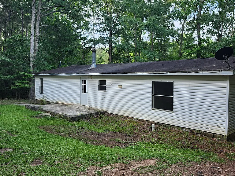 1201 Caboose Ct — Photo 3