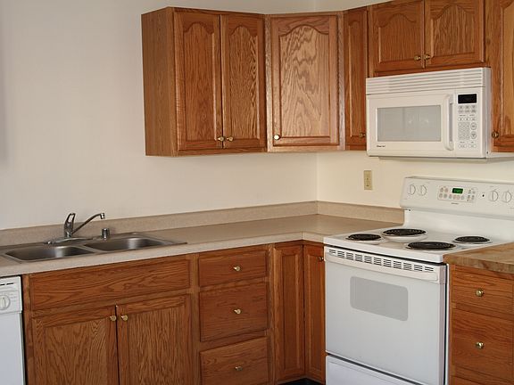Kitchen with Microwave