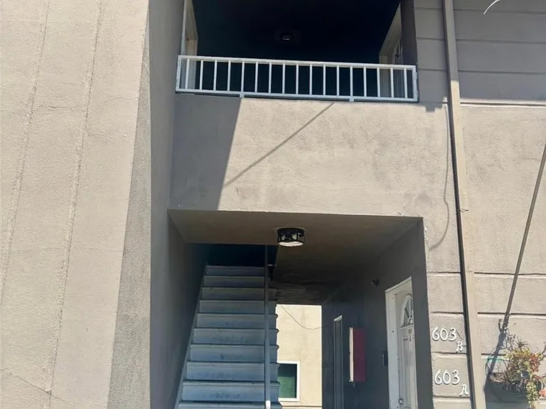 605 W D St #A — Photo 16