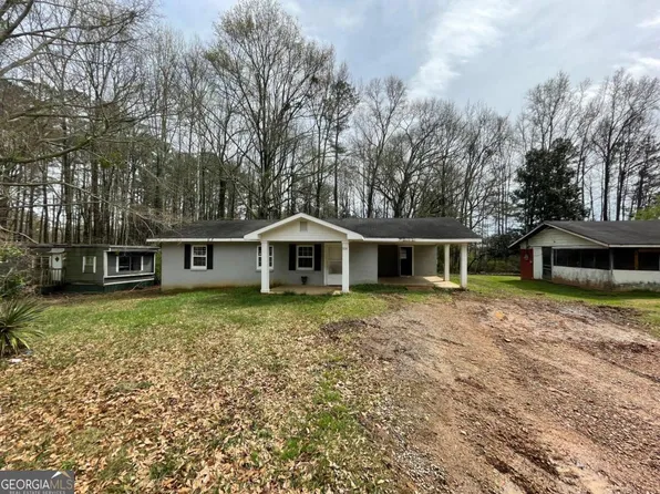 324 Pine Cir, Bowdon, GA 30108