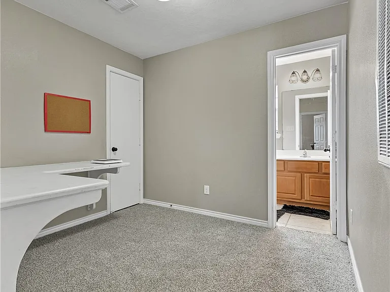 910 Dove Landing Ave — Photo 12