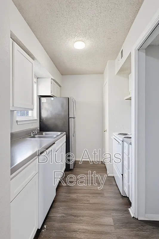 2 bed, 2.0 bath, 928 sqft, $995 — Photo 4