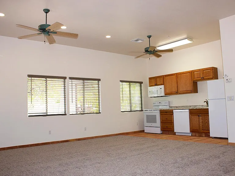 5908 E Redbird Rd — Photo 4