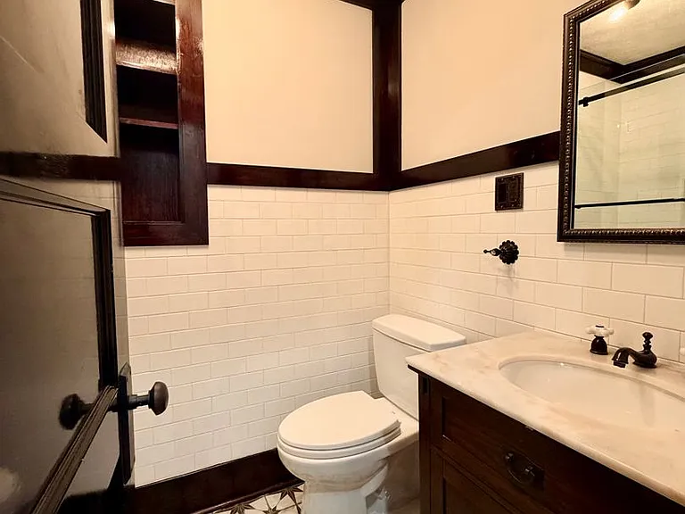 801 Shelby Ave — Photo 46