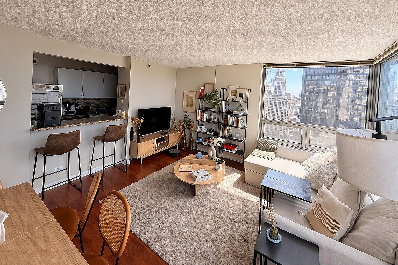 2 bed, 1250 sqft, $3,400 — Photo 4