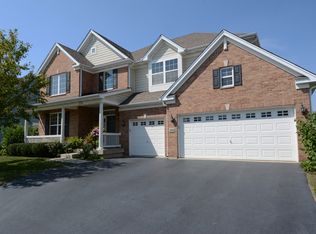 334 Buffalo Dr, Elgin, IL 60124