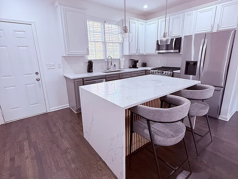 2395 Saint James Dr NW — Photo 12