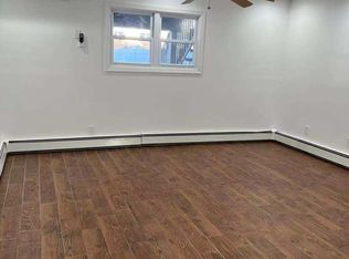 293 Slater Blvd #1F, Staten Island, NY 10305