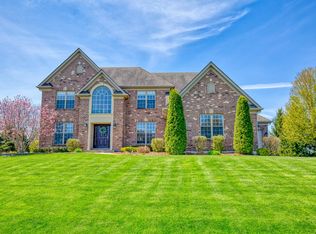 40W975 Campton Trail Rd, St Charles, IL 60175