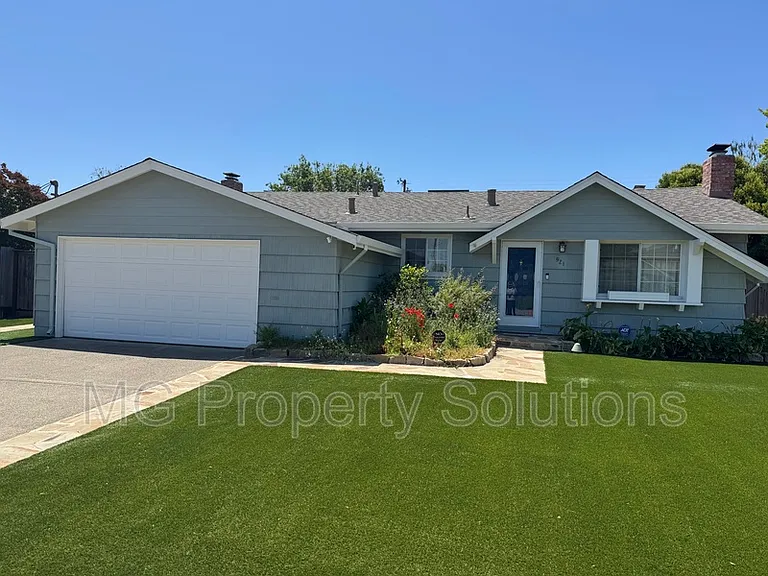 521 Rowland Blvd — Photo 2