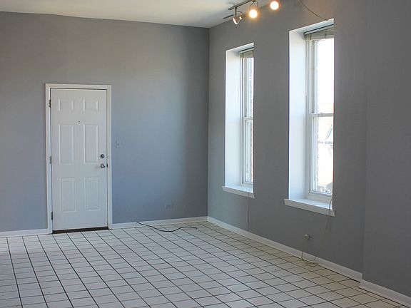 4th image of 2758 N Ashland Ave APT 3R