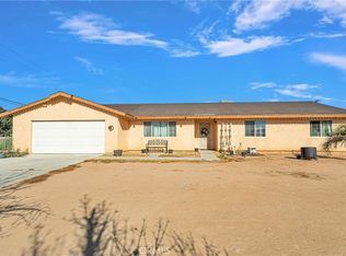 16817 Navajo Rd, Apple Valley, CA 92307