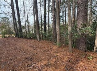 8 North Drive, Rocky Point, NC 28457